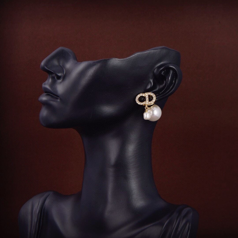 chr1st1an D10r earrings